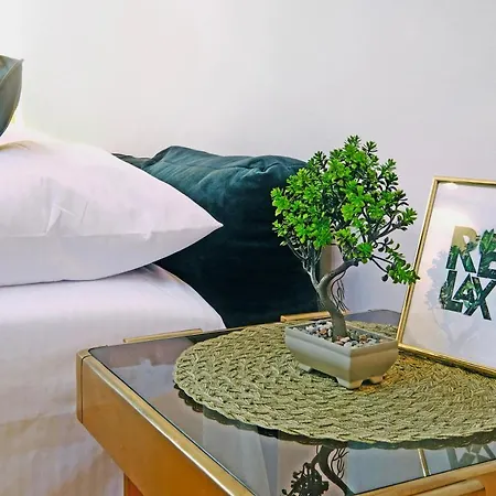 Apartment Golden Garden *