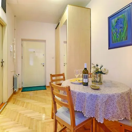 Golden Garden Apartment Belgrade